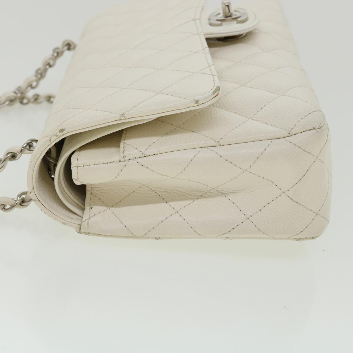 CHANEL Matelasse Double Flap Chain Shoulder Bag Caviar Skin White CC Auth knn085