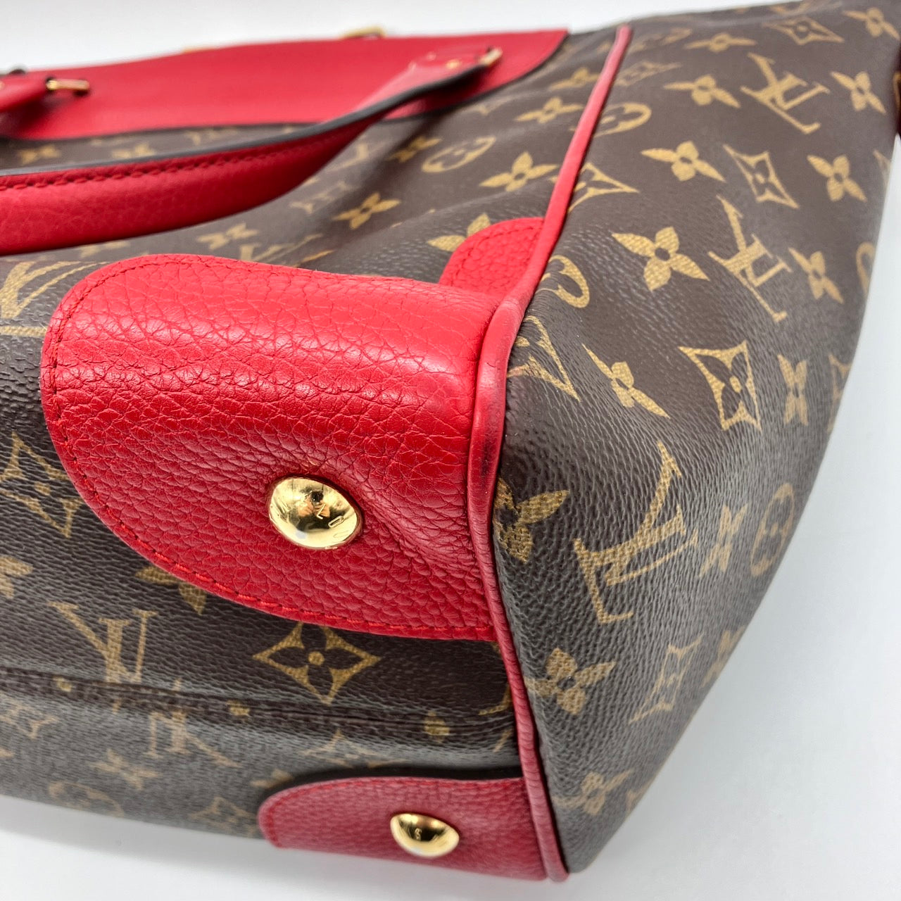 LOUIS VUITTON Estrella Shoulder bag