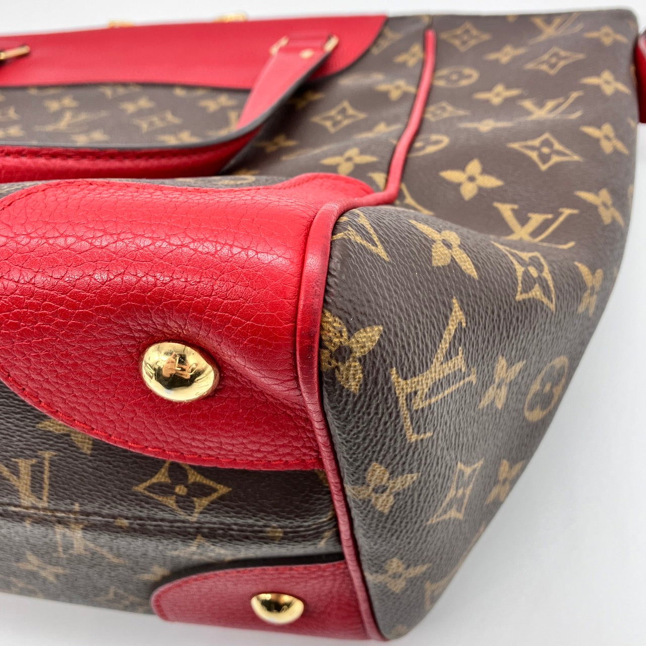 LOUIS VUITTON Estrella Shoulder bag