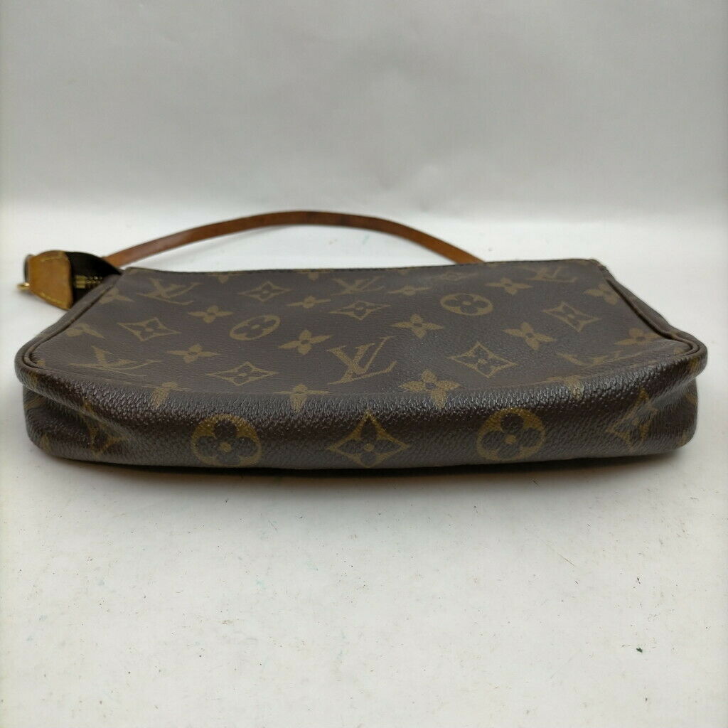 Louis Vuitton Pochette Browns Monogram Shoulder Bag