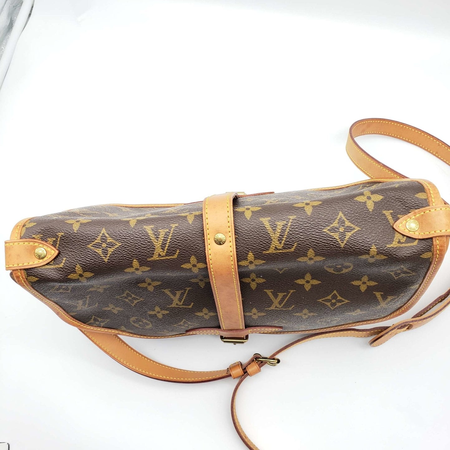 Louis Vuitton Saumur 30 Browns Monogram Crossbody