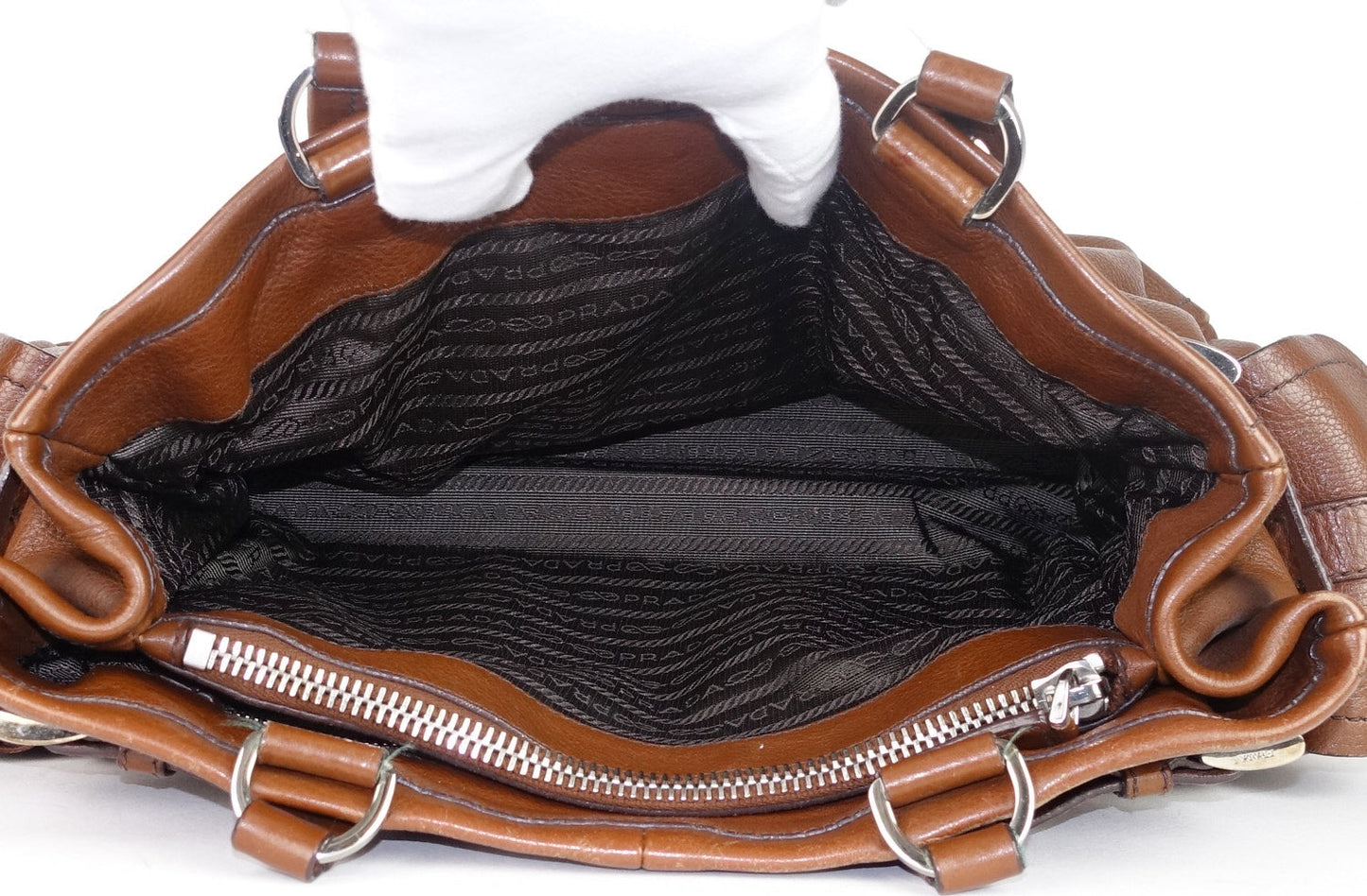 Vitello Daino Leather Shoulder Bag