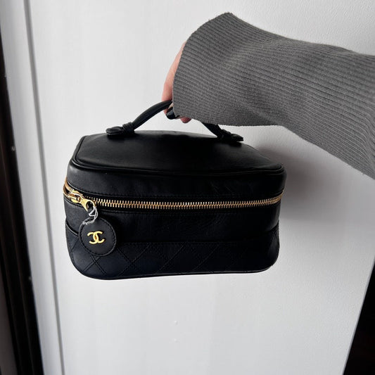 Chanel Preloved Black Leather Clutch Bag AF641