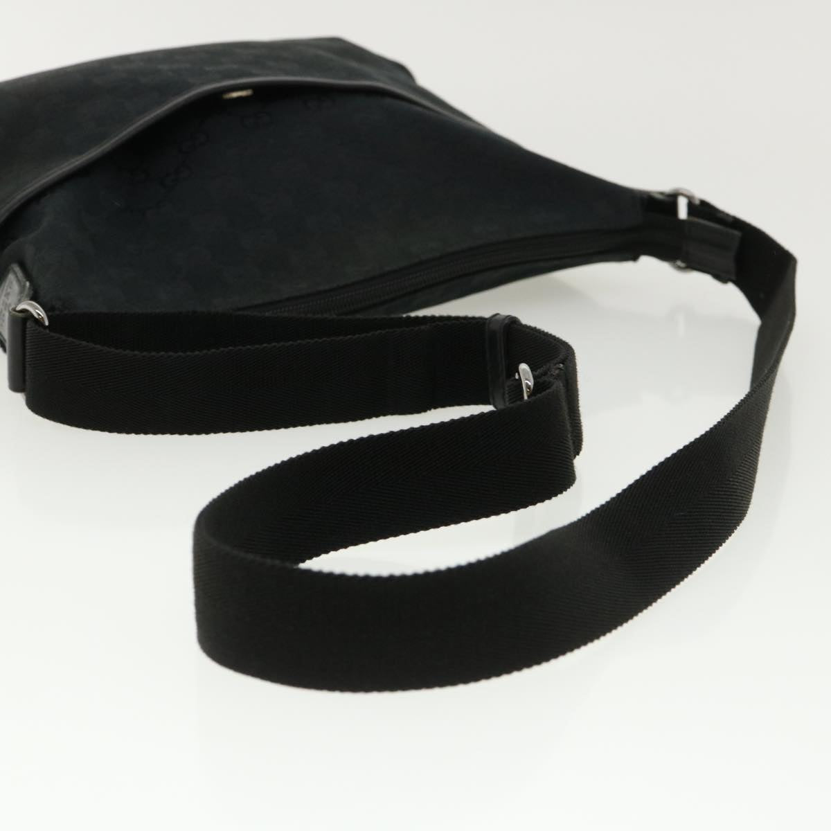 GUCCI GG Canvas Shoulder Bag Black 145857001013  tb425