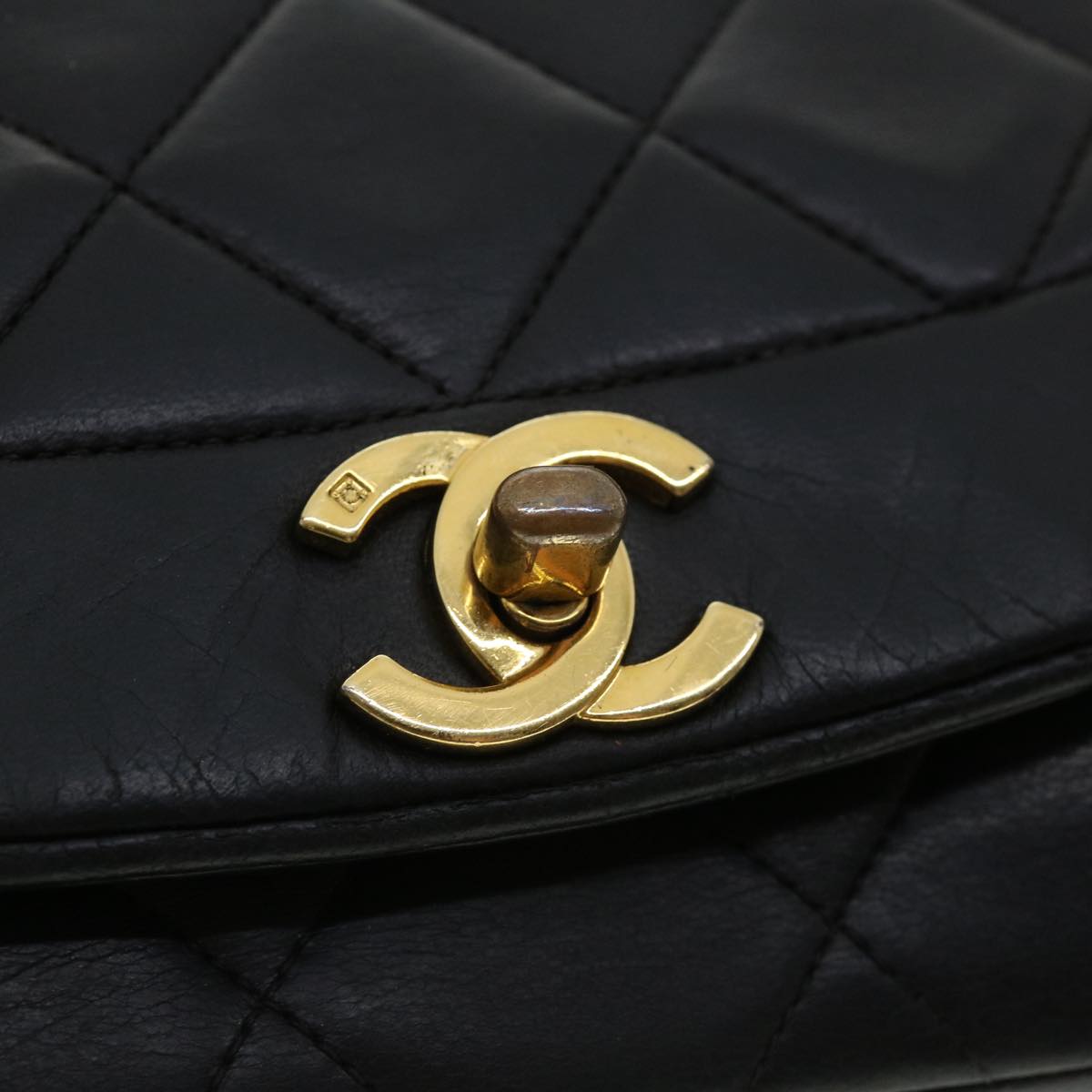 CHANEL Diana Matelasse Chain Flap Shoulder Bag Lamb Skin Black Gold Auth 25036A