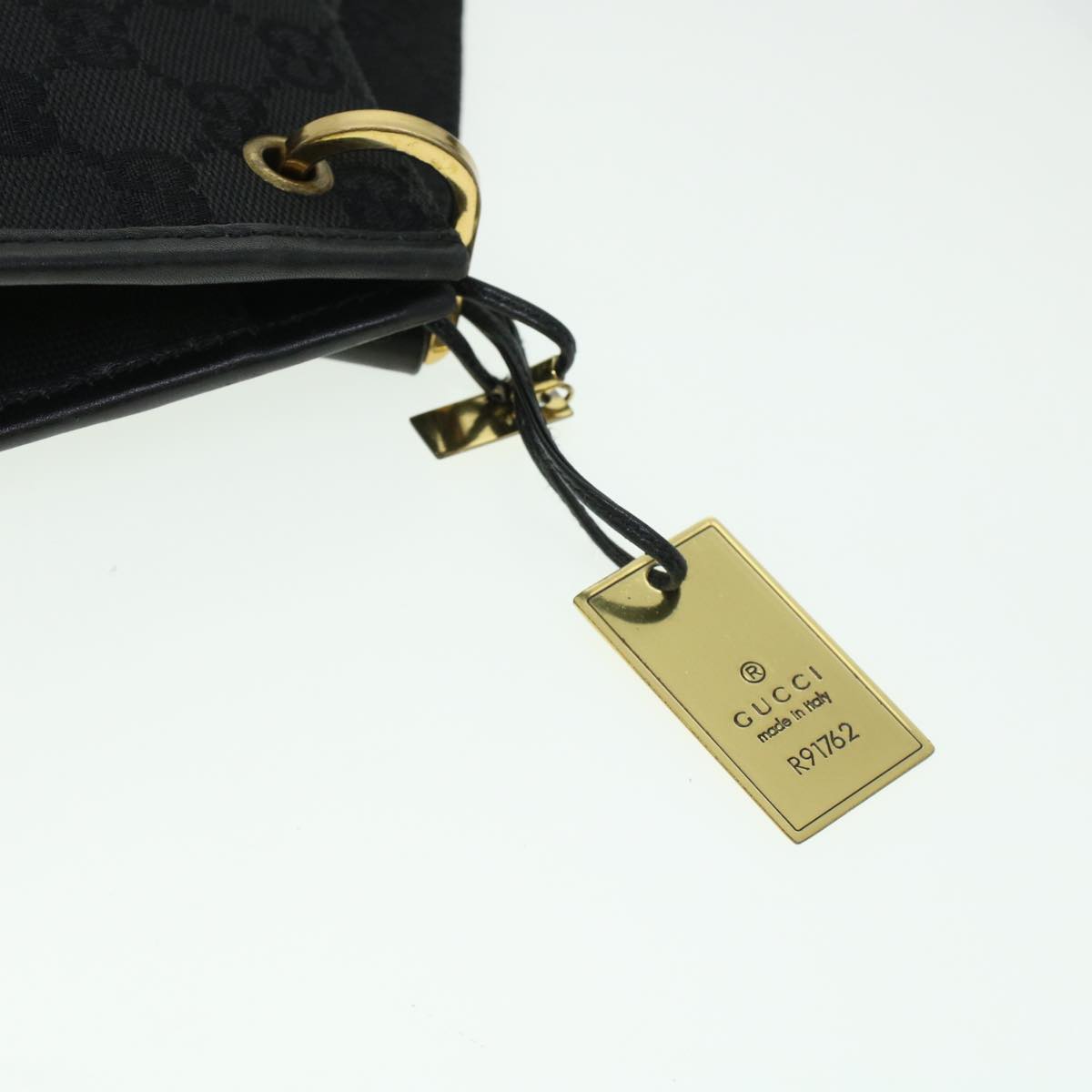 GUCCI GG Canvas Shoulder Bag Black 91762  yk7260