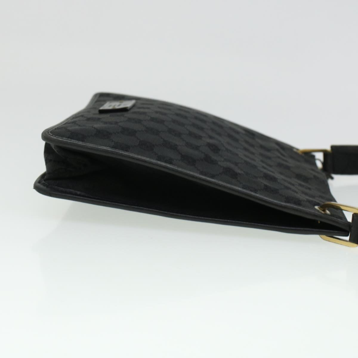 GUCCI GG Canvas Shoulder Bag Black 91762  yk7260
