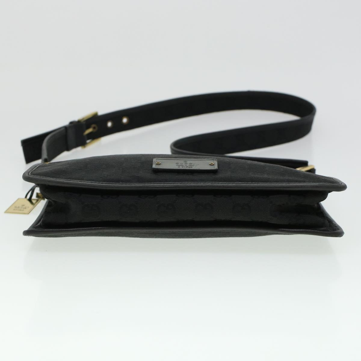 GUCCI GG Canvas Shoulder Bag Black 91762  yk7260